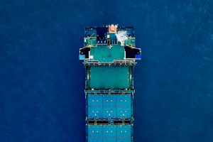 Holiship Containerschiff von oben